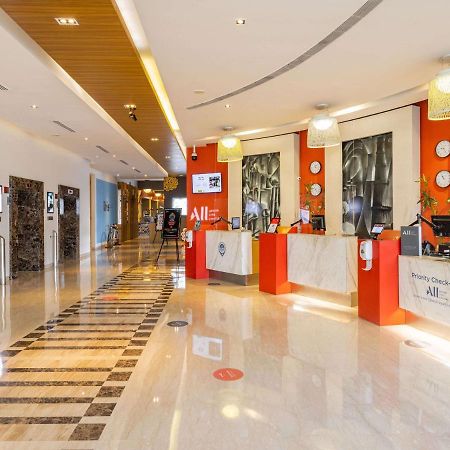 מלון Ibis Gurgaon Golf Course Road - An Accor Brand מראה חיצוני תמונה