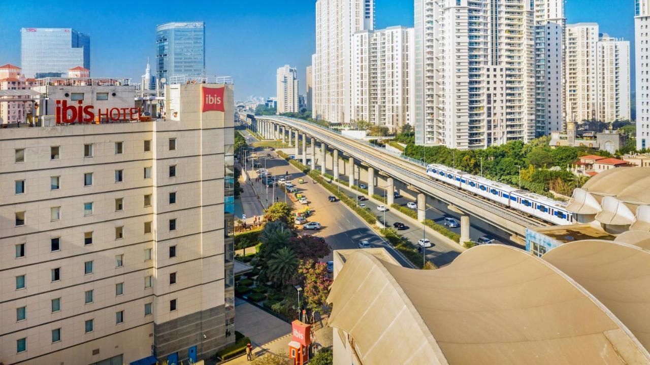 מלון Ibis Gurgaon Golf Course Road - An Accor Brand מראה חיצוני תמונה
