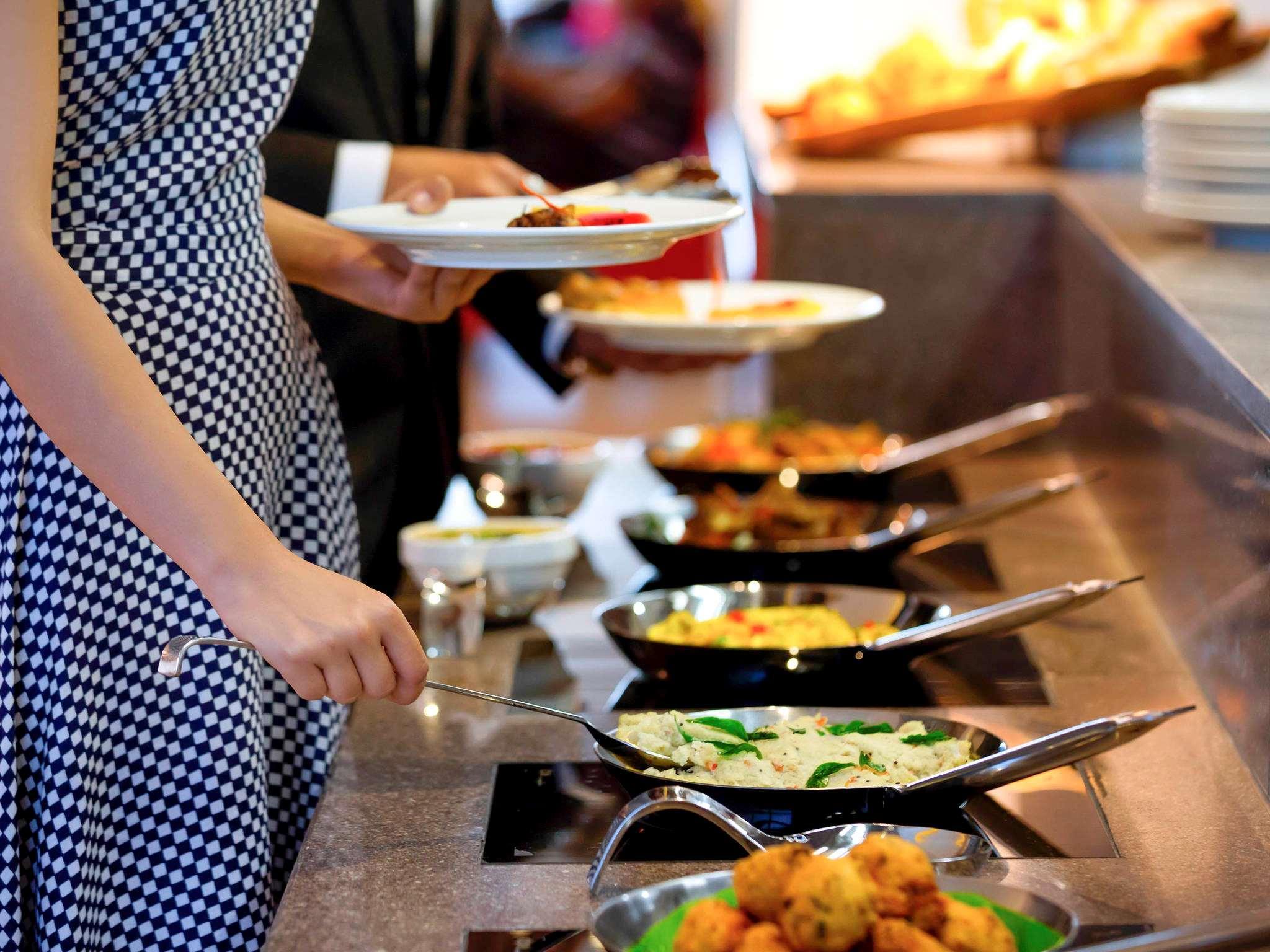מלון Ibis Gurgaon Golf Course Road - An Accor Brand מראה חיצוני תמונה