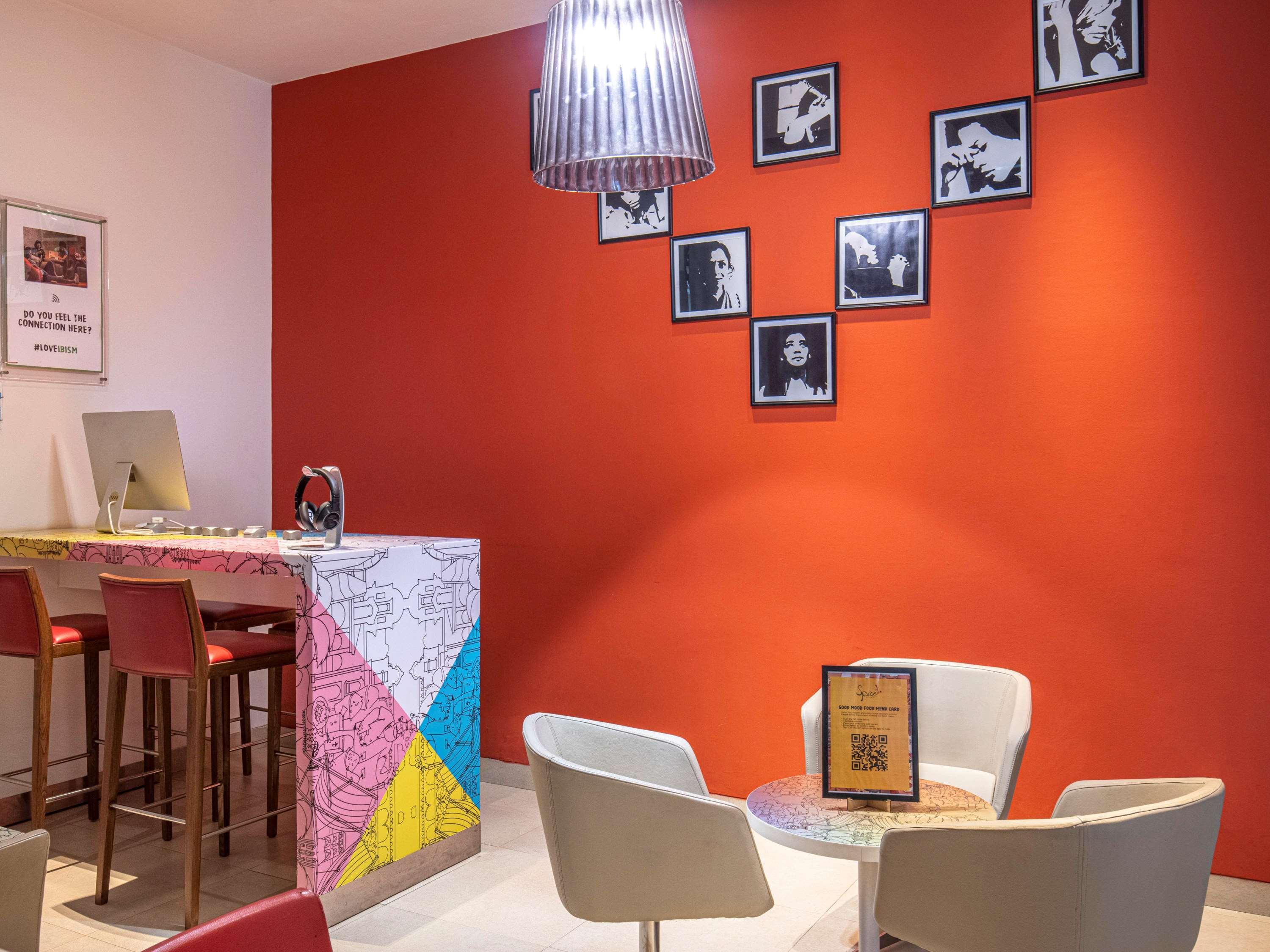 מלון Ibis Gurgaon Golf Course Road - An Accor Brand מראה חיצוני תמונה